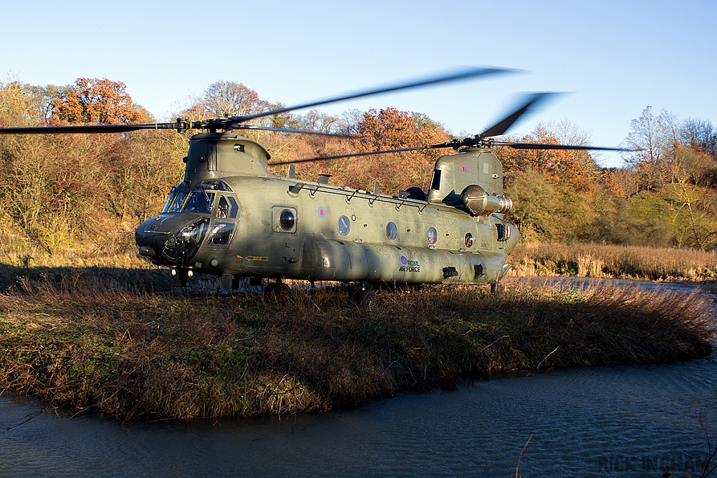 Boeing Chinook HC4 - ZA710 - RAF