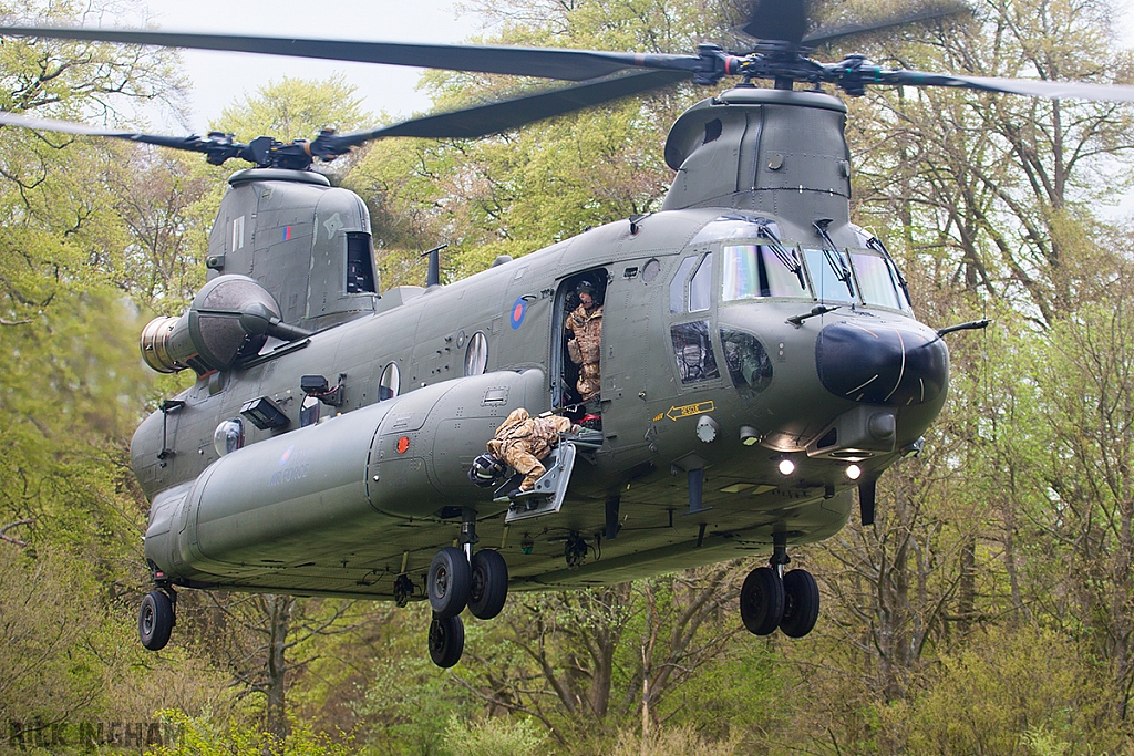 Boeing Chinook HC3 - ZH897 - RAF