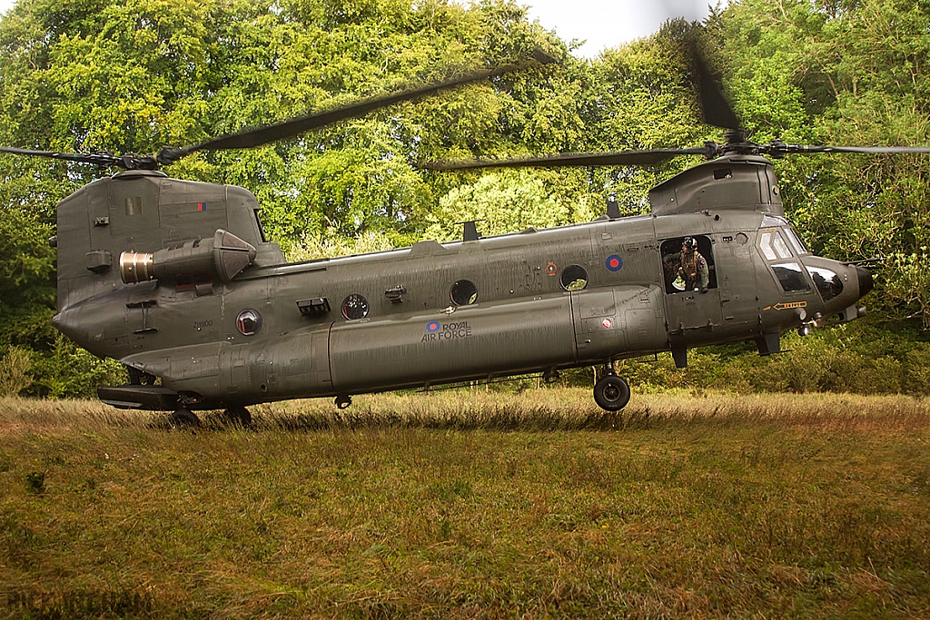 Boeing Chinook HC3 - ZH900 - RAF