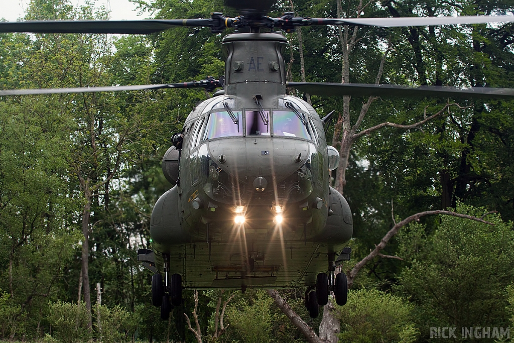 Boeing Chinook HC4 - ZA675/AE - RAF