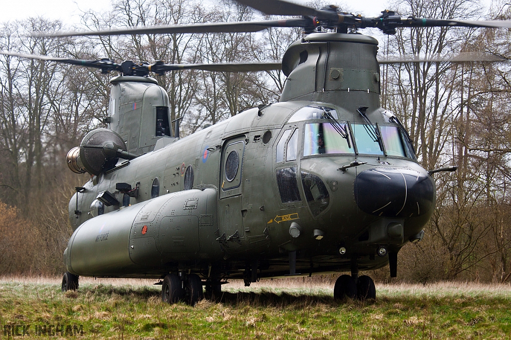 Boeing Chinook HC3 - ZH904 - RAF