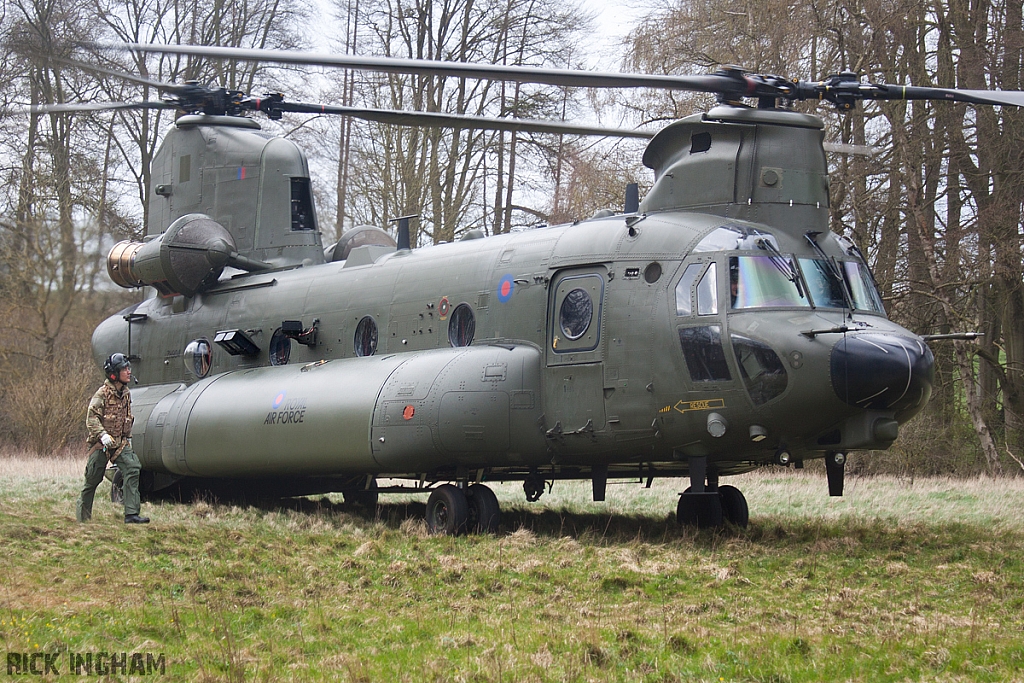 Boeing Chinook HC3 - ZH904 - RAF