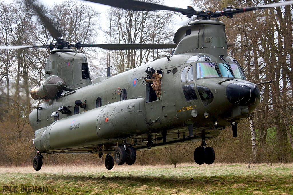 Boeing Chinook HC3 - ZH904 - RAF