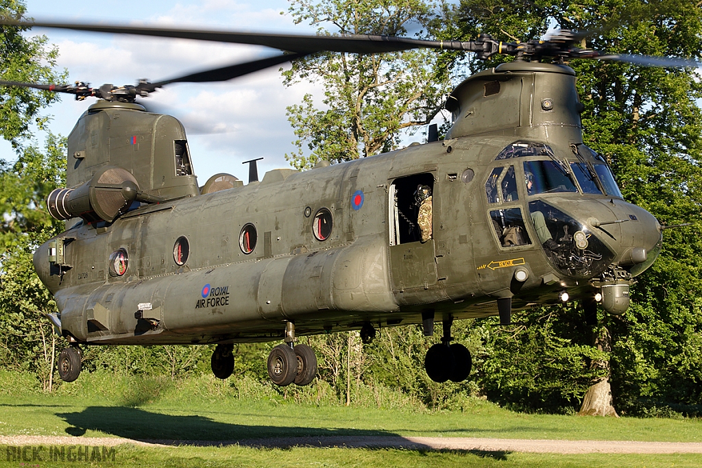 Boeing Chinook HC4 - ZA708 - RAF