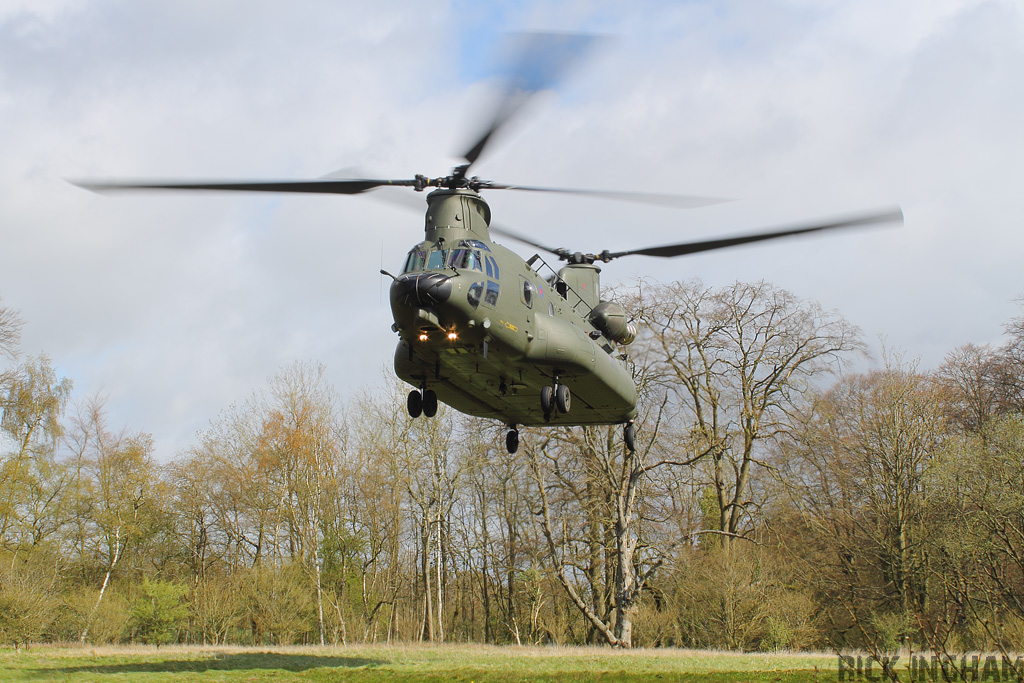 Boeing Chinook HC3 - ZH897 - RAF