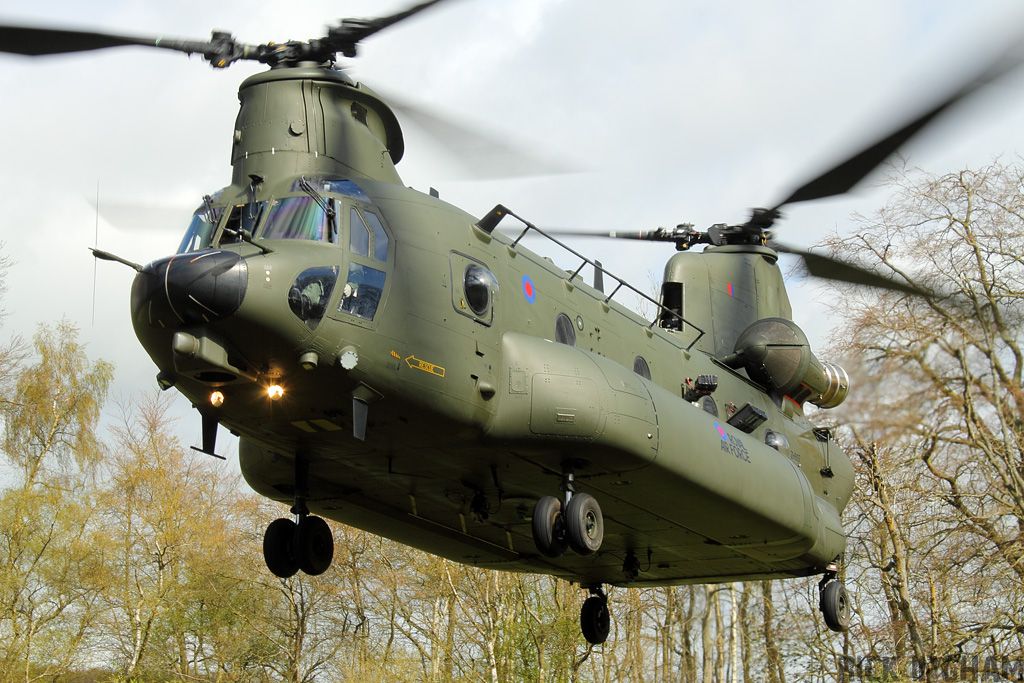 Boeing Chinook HC3 - ZH897 - RAF