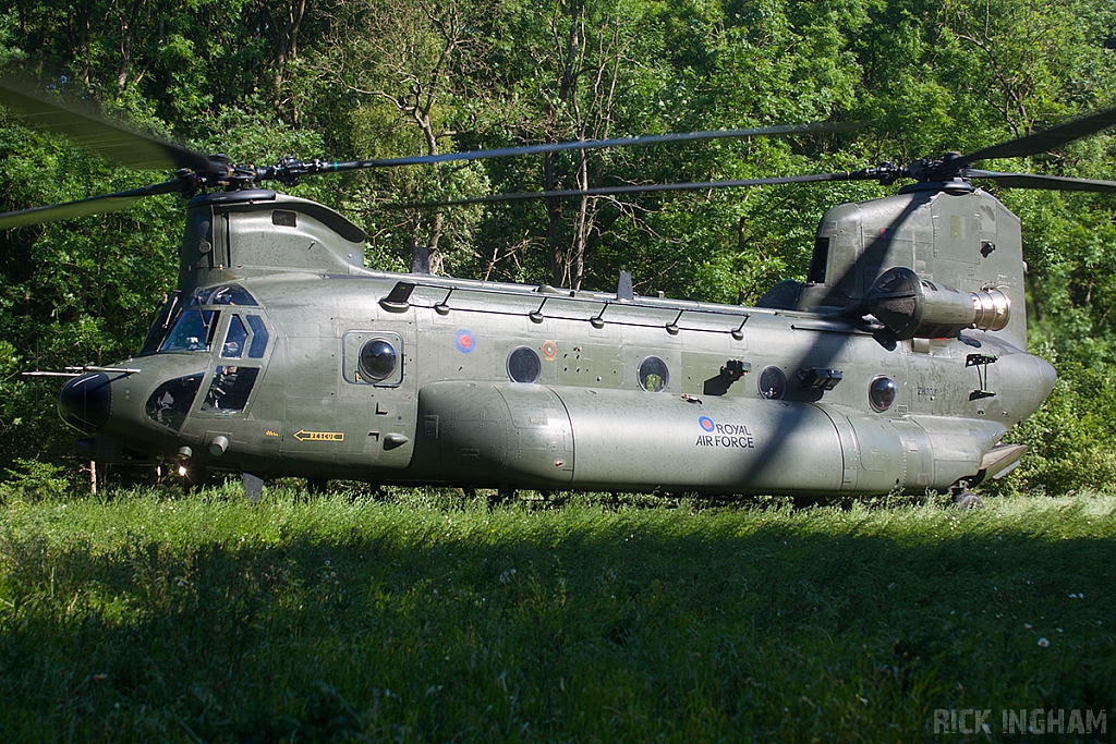 Boeing Chinook HC3 - ZH902 - RAF