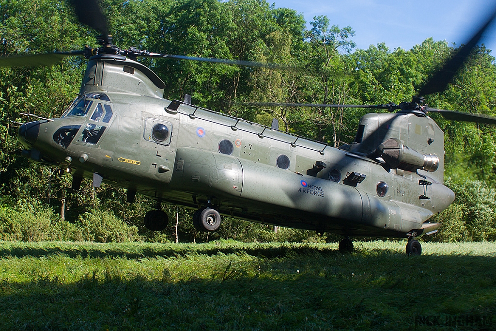 Boeing Chinook HC3 - ZH902 - RAF