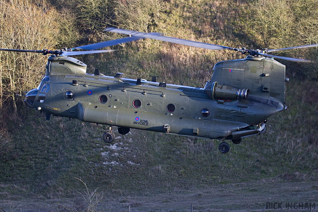 Boeing Chinook HC2 - ZA704 - RAF