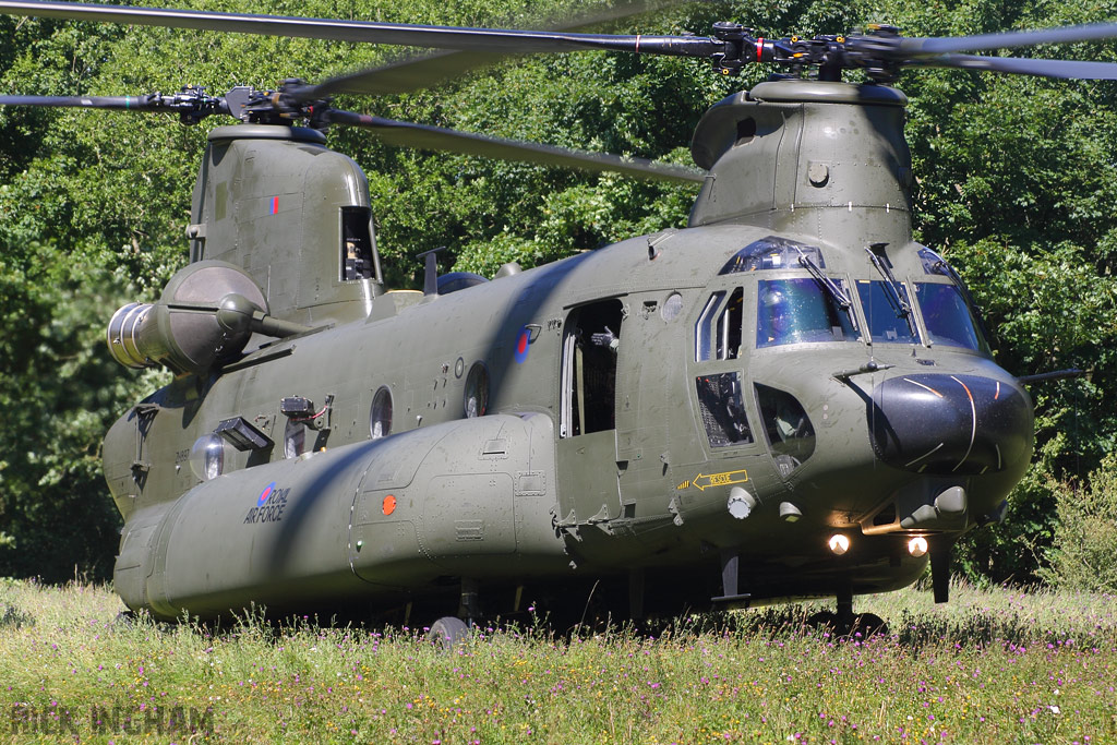 Boeing Chinook HC3 - ZH897 - RAF