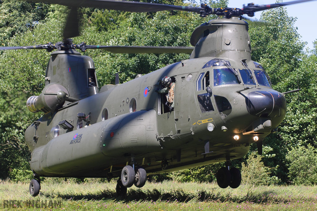 Boeing Chinook HC3 - ZH897 - RAF