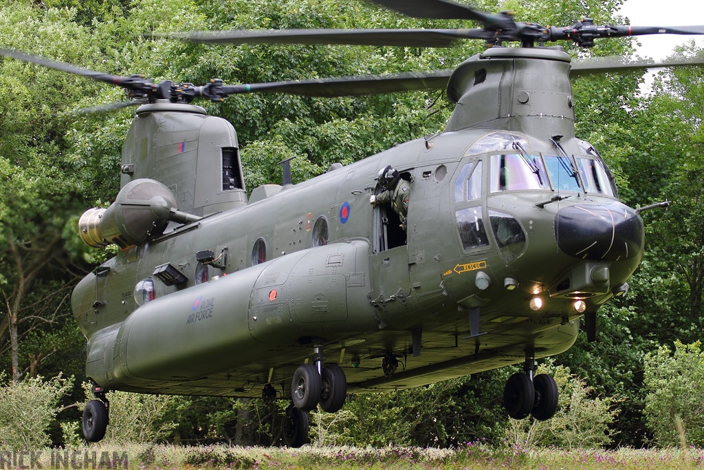 Boeing Chinook HC3 - ZH899 - RAF