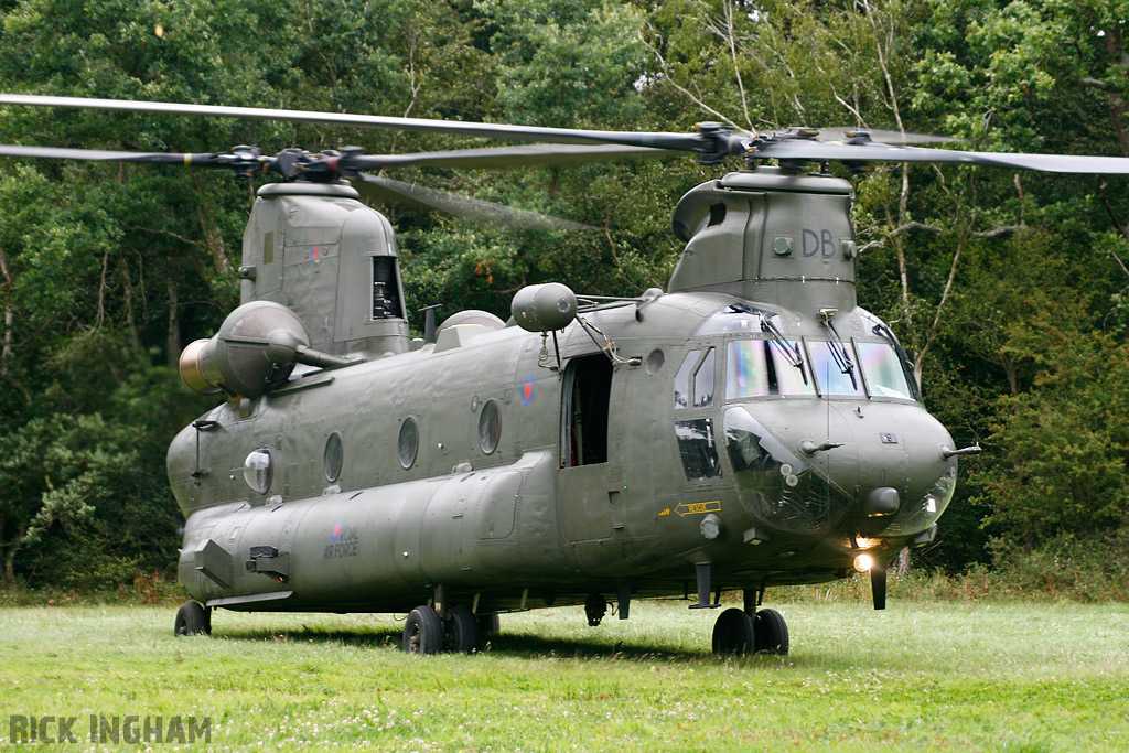 Boeing Chinook HC2 - ZD574/DB - RAF