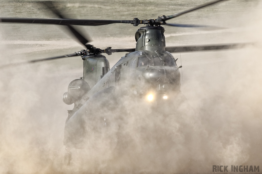 Boeing Chinook HC3 - ZH902 - RAF