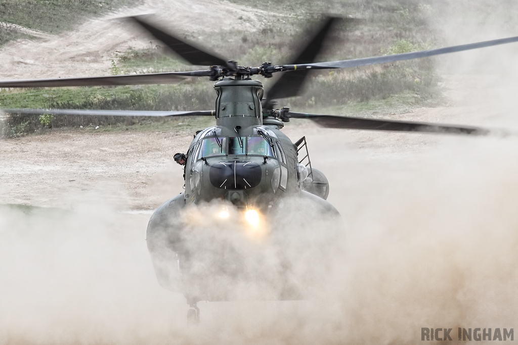 Boeing Chinook HC3 - ZH904 - RAF