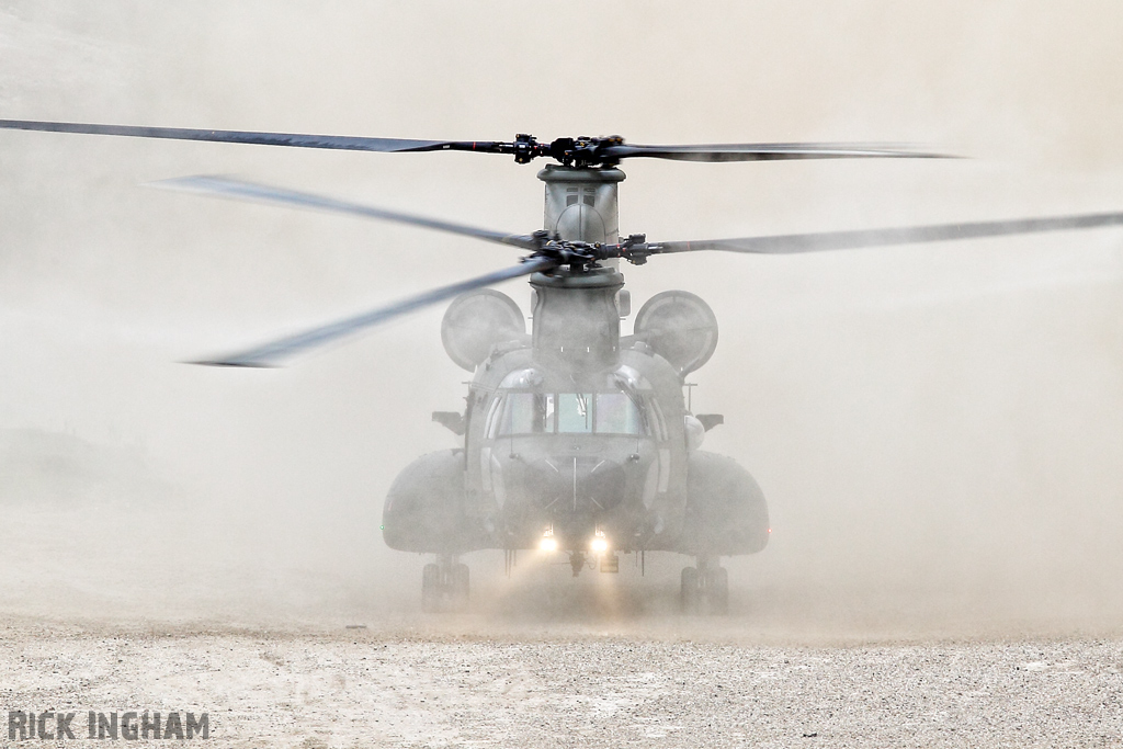 Boeing Chinook HC3 - ZH904 - RAF