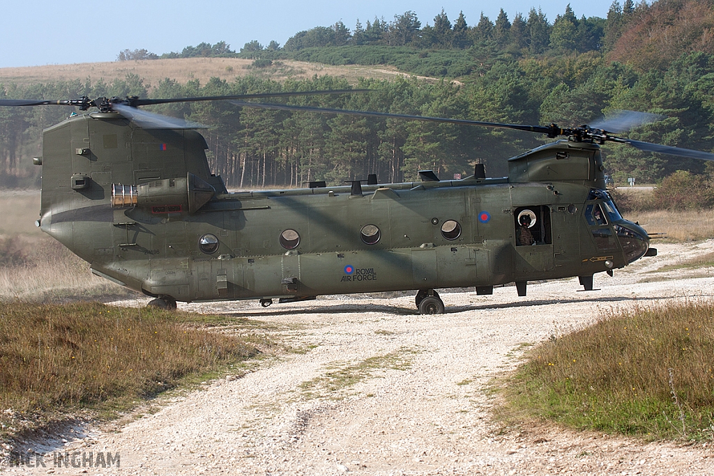 Boeing Chinook HC4 - ZH896 - RAF