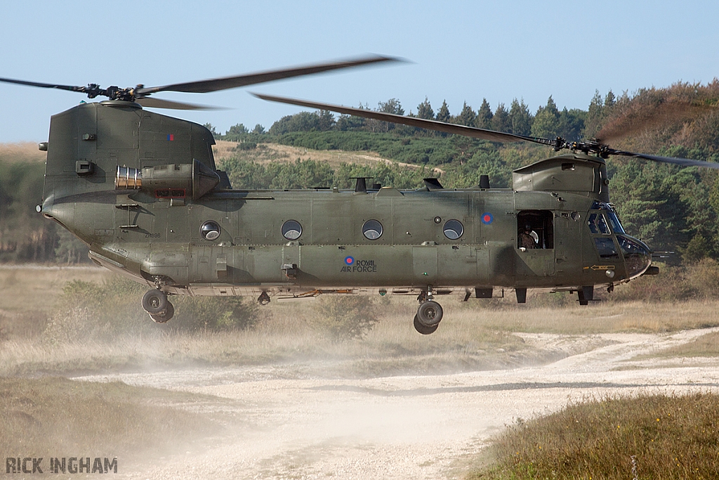 Boeing Chinook HC4 - ZH896 - RAF