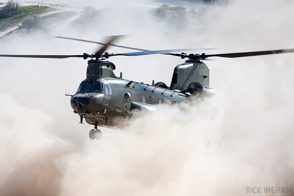 Boeing Chinook HC3 - ZH902 - RAF