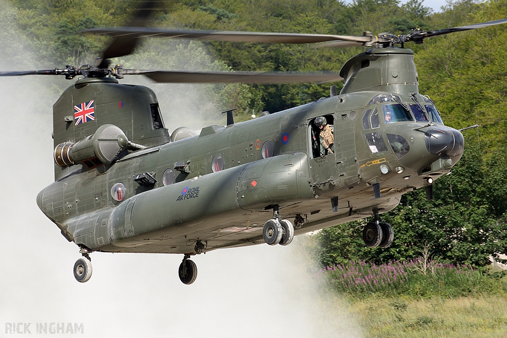 Boeing Chinook HC3 - ZH898 - RAF