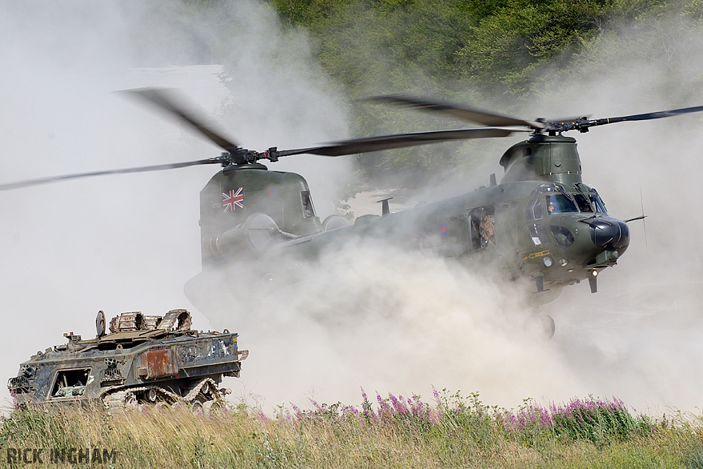 Boeing Chinook HC3 - ZH898 - RAF