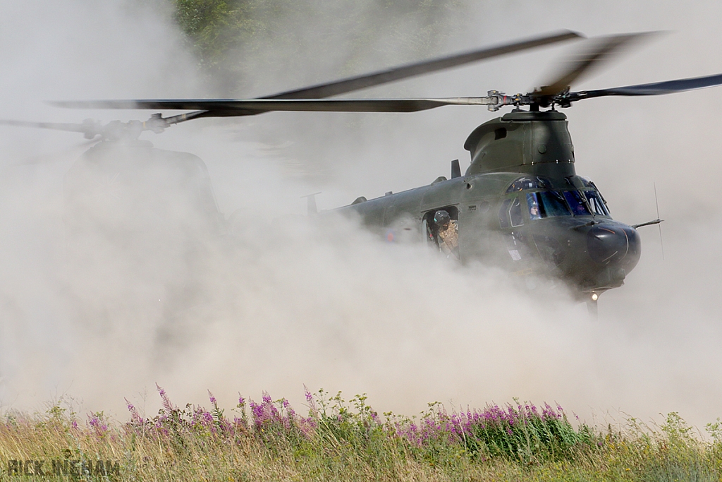 Boeing Chinook HC3 - ZH898 - RAF