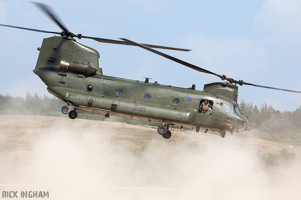 Boeing Chinook HC4 - ZH894 - RAF