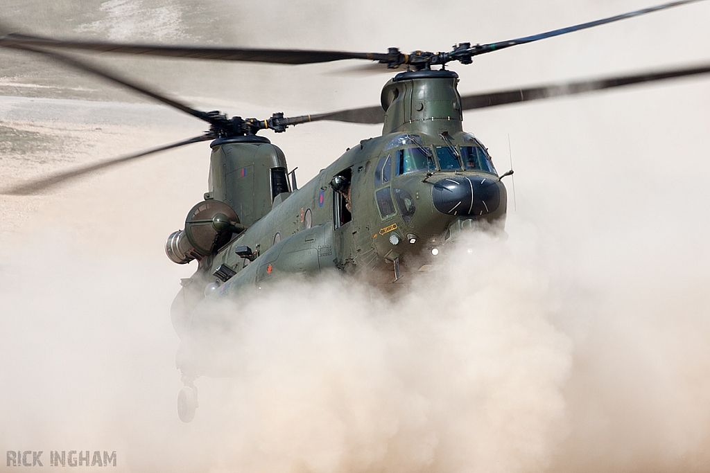 Boeing Chinook HC3 - ZH902 - RAF