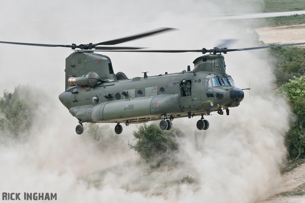 Boeing Chinook HC3 - ZH904 - RAF