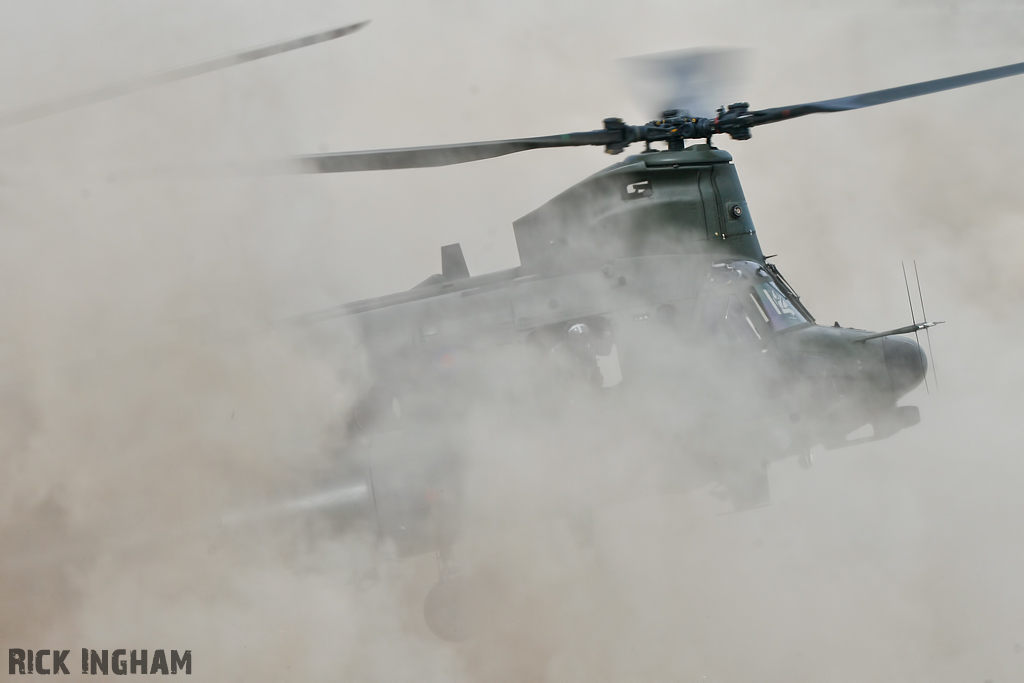 Boeing Chinook HC3 - ZH904 - RAF