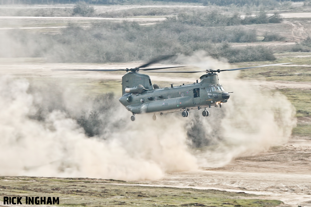 Boeing Chinook HC3 - ZH899 - RAF