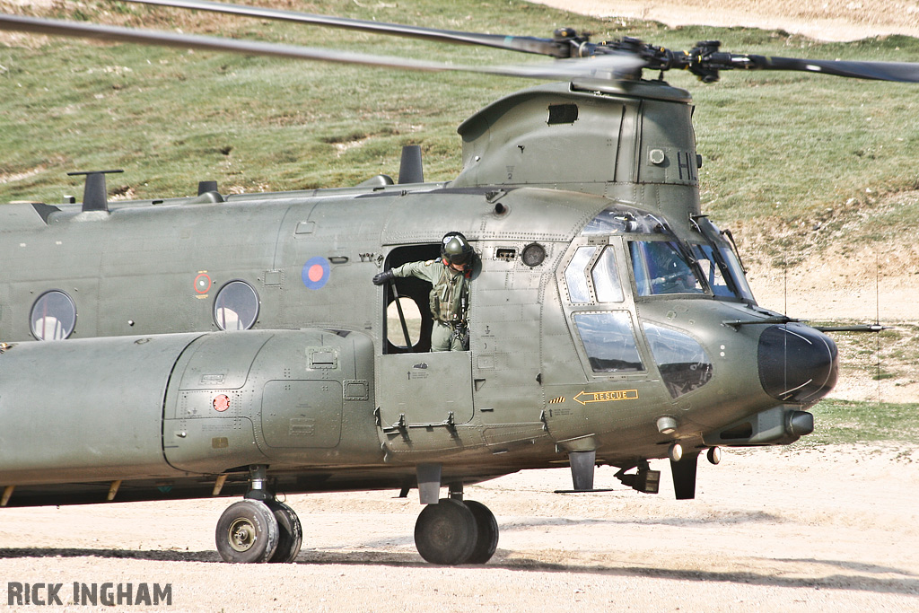 Boeing Chinook HC3 - ZH897 - RAF