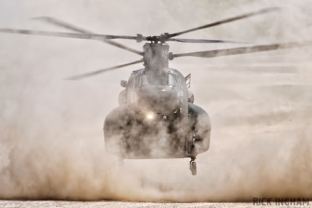 Boeing Chinook HC3 - ZH898 - RAF