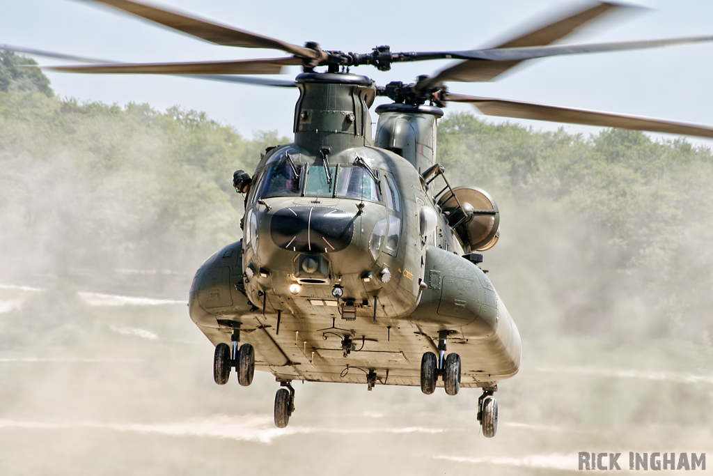 Boeing Chinook HC3 - ZH898 - RAF