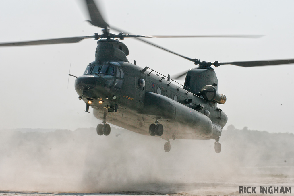 Boeing Chinook HC3 - ZH898/HM - RAF