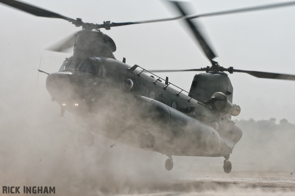 Boeing Chinook HC3 - ZH898/HM - RAF