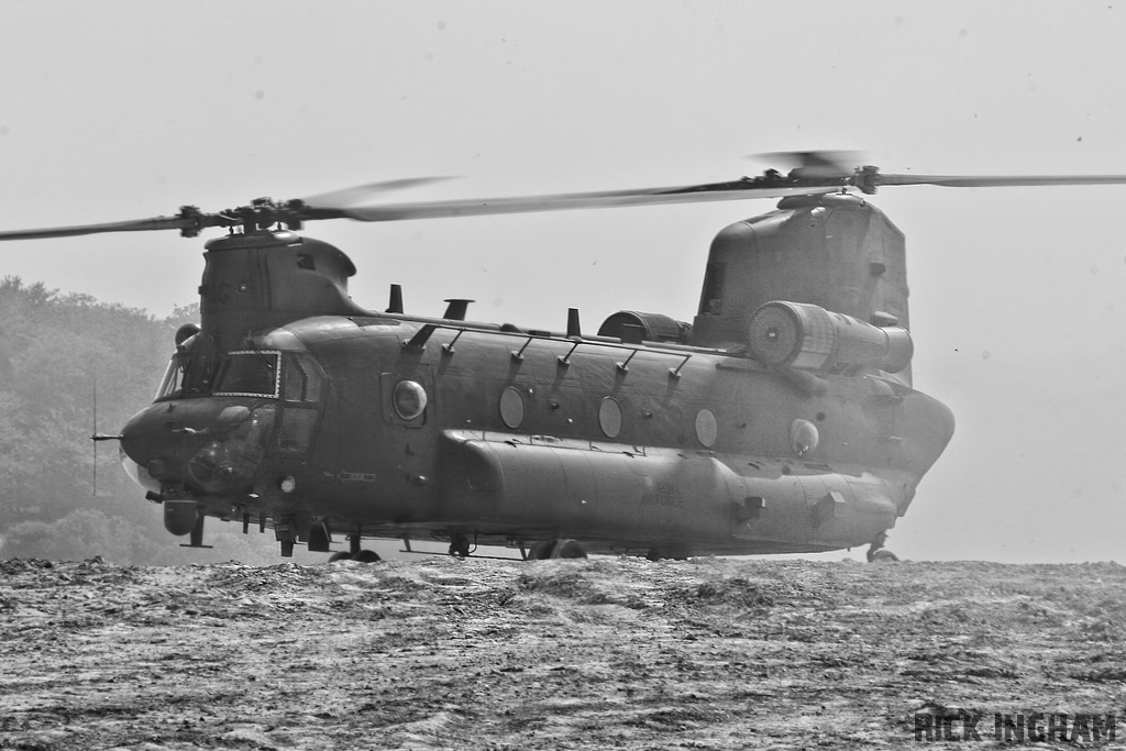 Boeing Chinook HC2 - ZA679/AG - RAF