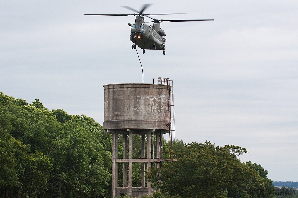 Boeing Chinook HC4 - ZA718 - RAF