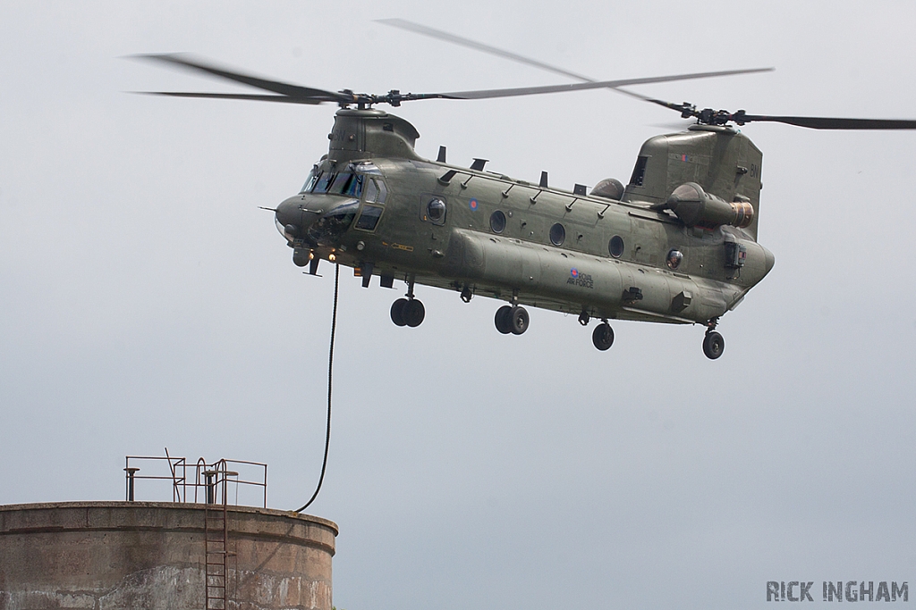 Boeing Chinook HC4 - ZA718 - RAF