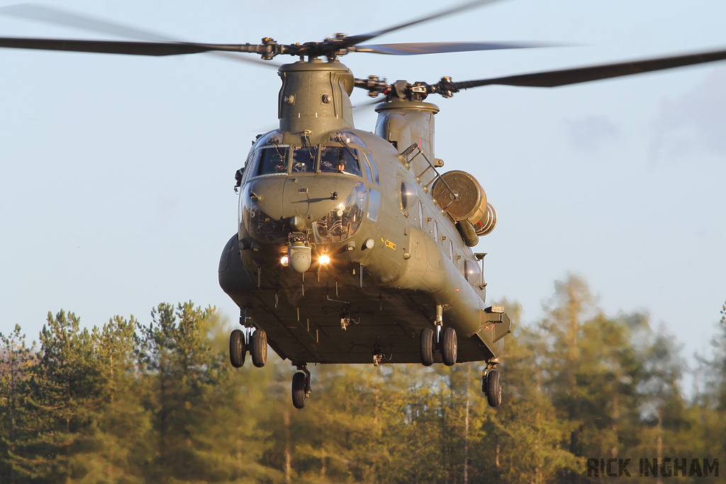 Boeing Chinook HC2A - ZH894 - RAF