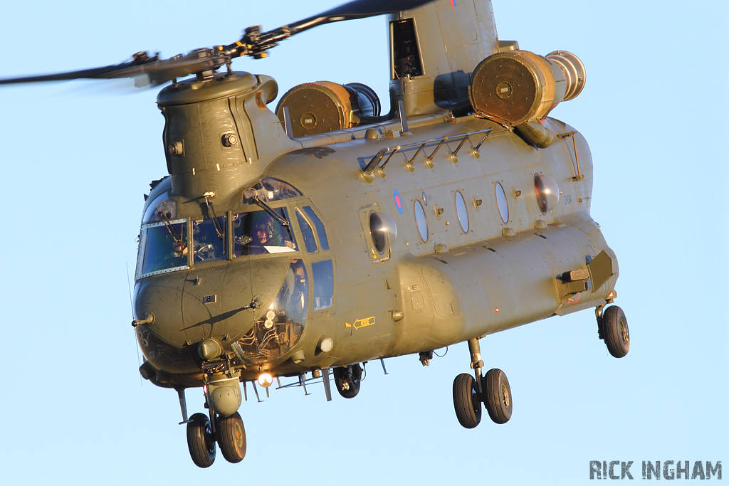 Boeing Chinook HC2A - ZH894 - RAF