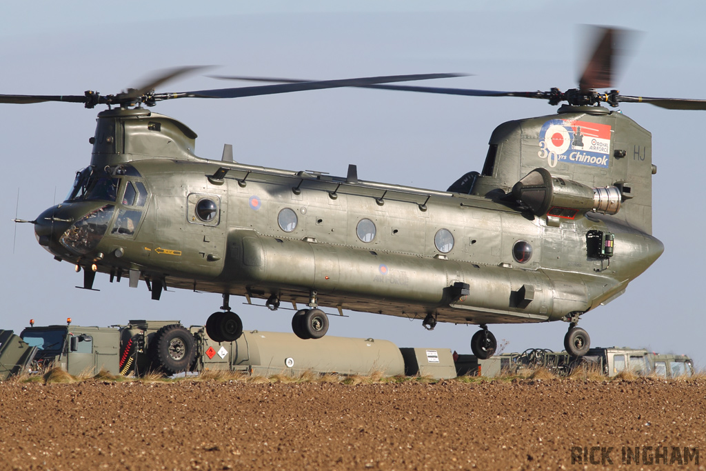 Boeing Chinook HC2 - ZH895/HJ - RAF