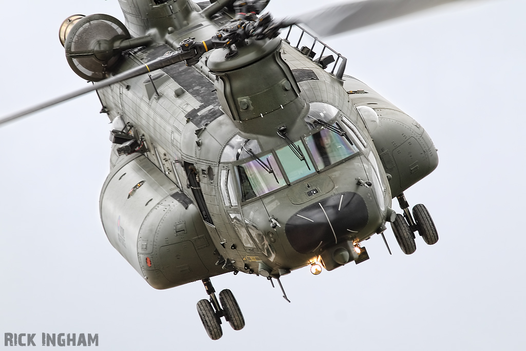 Boeing Chinook HC3 - ZH904 - RAF