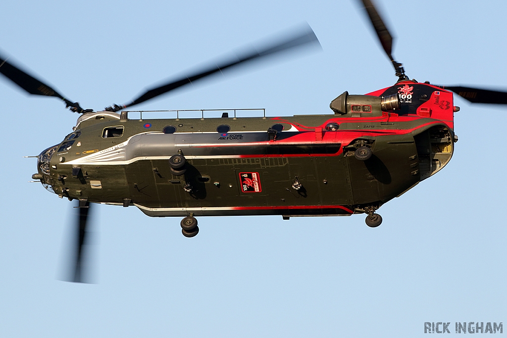 Boeing Chinook HC4 - ZA712 - RAF