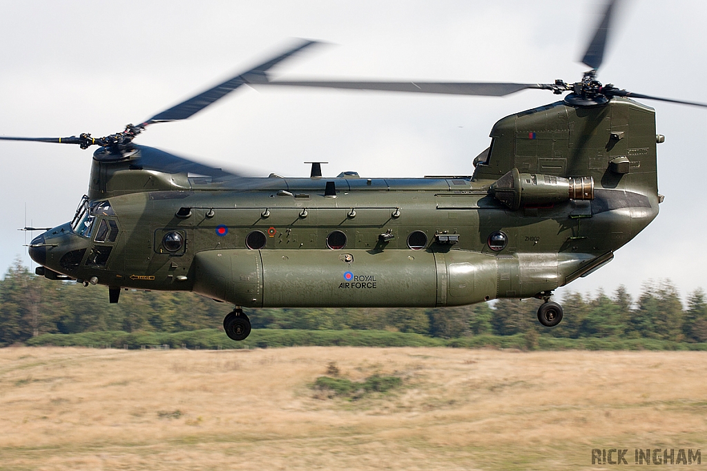 Boeing Chinook HC3 - ZH902 - RAF