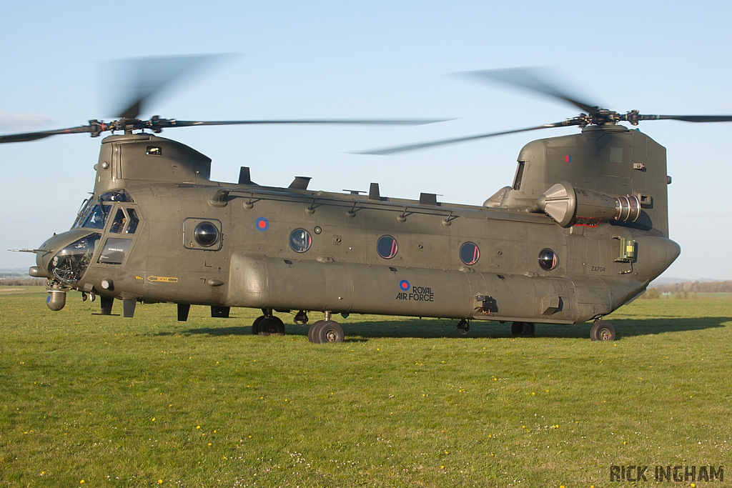 Boeing Chinook HC4 - ZA704 - RAF