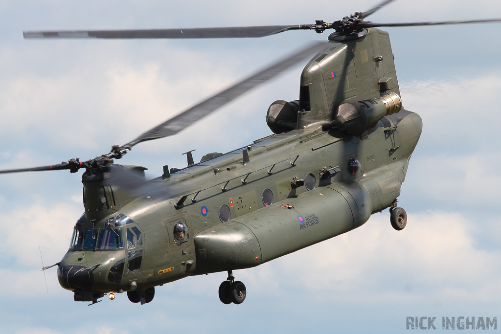 Boeing Chinook HC3 - ZH902 - RAF