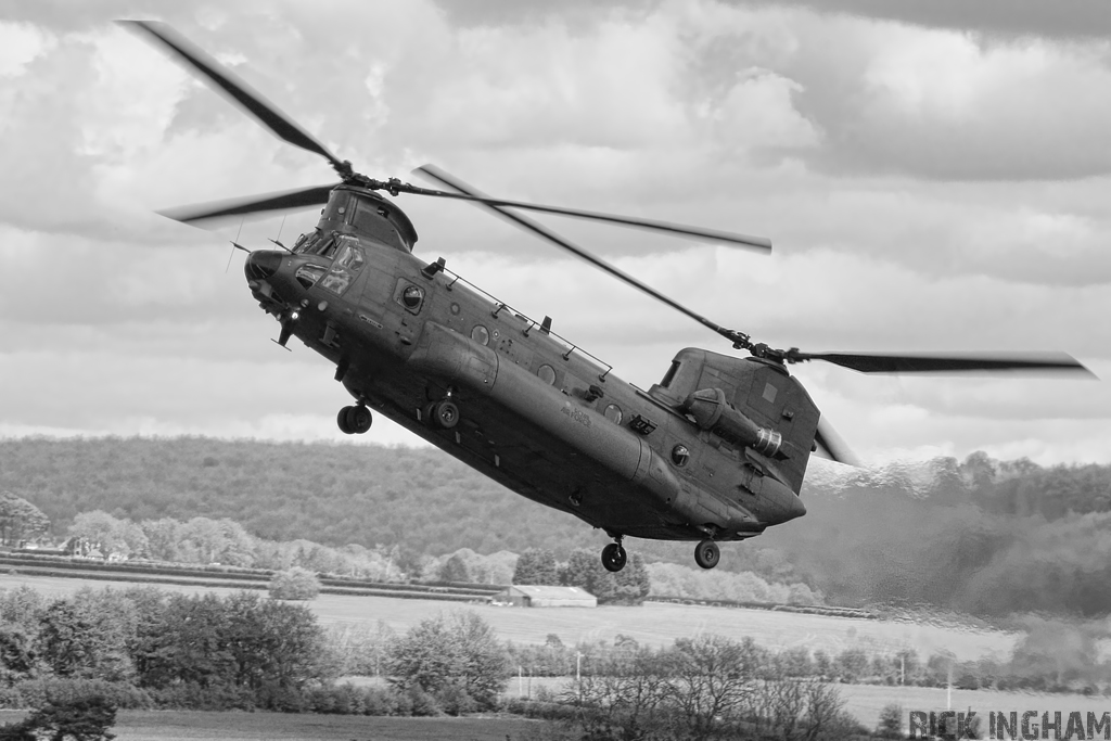 Boeing Chinook HC3 - ZH902 - RAF