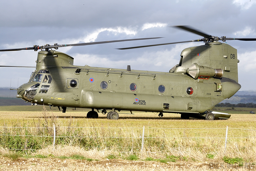 Boeing Chinook HC2 - ZD574/DB - RAF