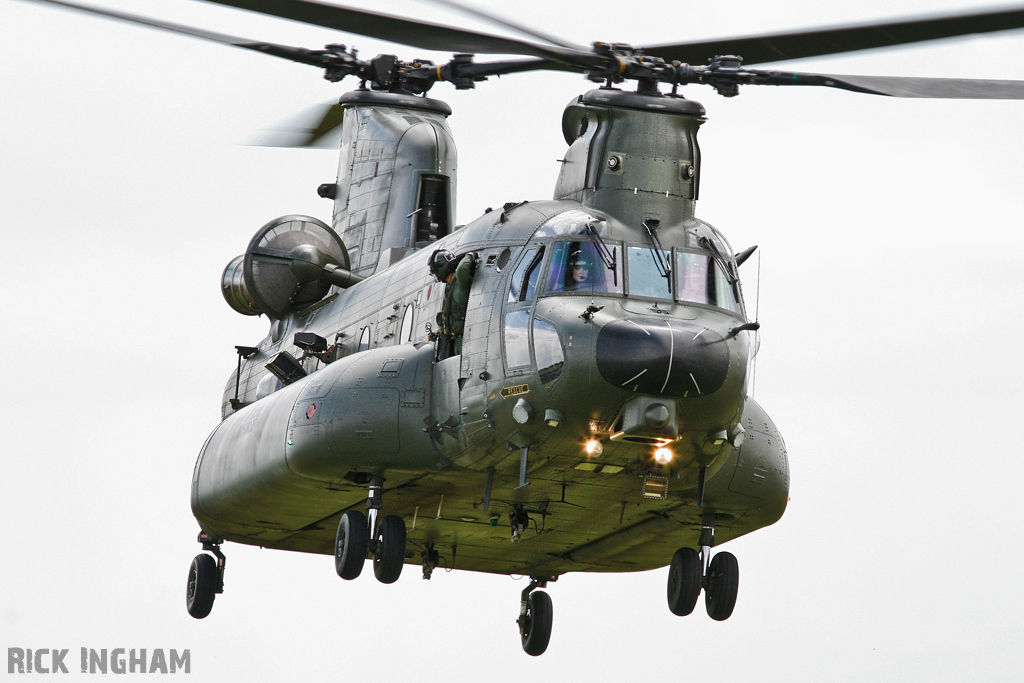 Boeing Chinook HC3 - ZH902 - RAF